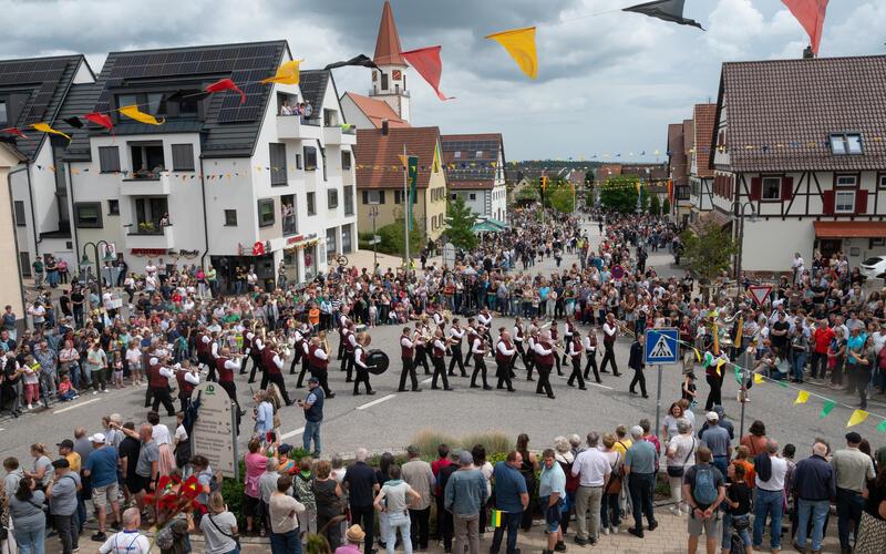 Der Film ließ auch den historischen Festzug erneut aufleben. GB-Foto (Archiv): Schmidt