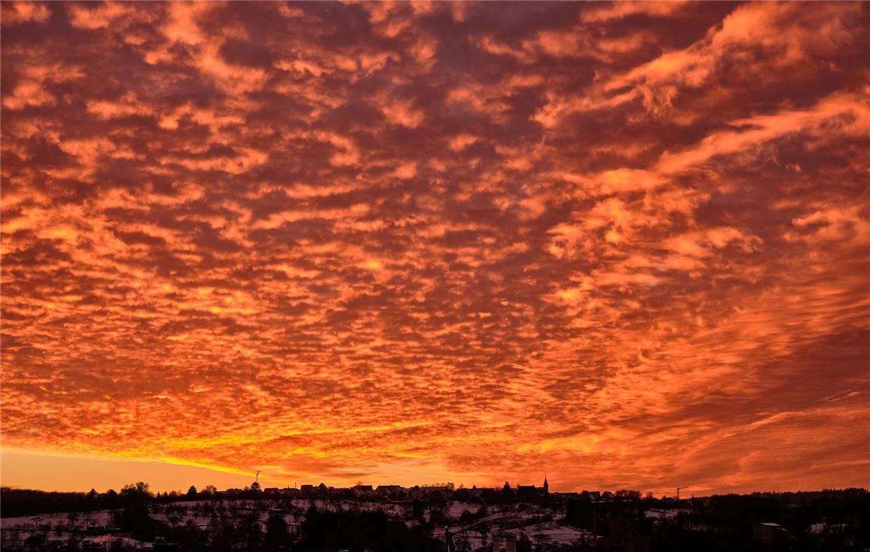 Der Himmel brennt über Haslach: Wolfgang Schmidt aus Herrenberg hat diesen Schna...