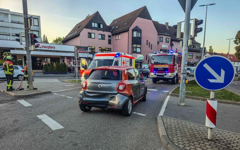 Der Hintermann des Kleinwagens hat auf dessen Bremsmanöver zu spät reagiert. GB-Foto: SDMG/ Dettenmeyer