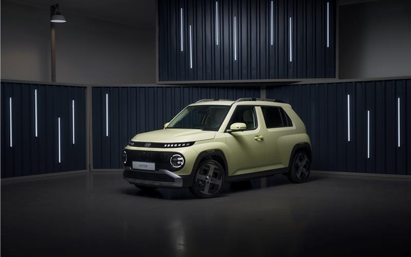 Südkoreaner mit unverkennbarem Außendesign Der Hyundai Inster:Sein Außendesign mutet ein wenig futuristisch an.GB-Foto:Frederick Unflath