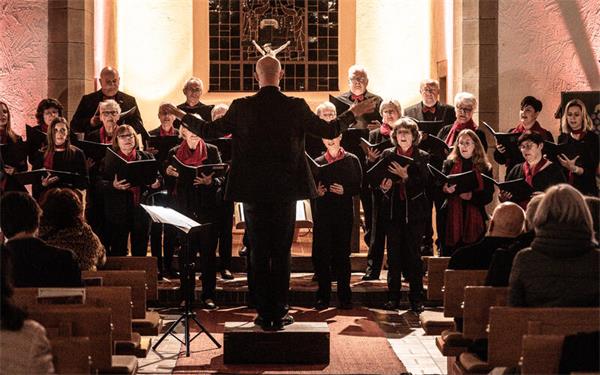 Der Jettinger Kirchenchor kommt an zwei Abenden zum Herbstkonzert zusammen.GB-Foto: Schmidt