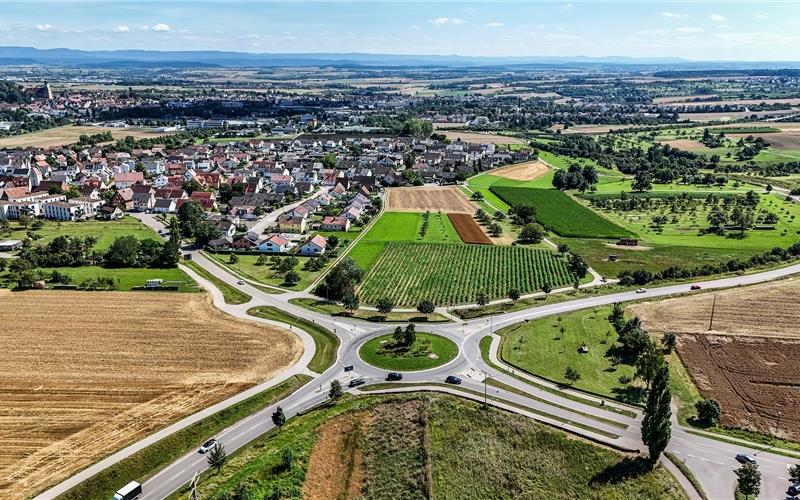 Teilortverbindung bis Oktober gesperrt Der Kreisverkehr zwischen Kuppingen und Affstätt wird saniert – und dazu ab 12. August voll gesperrt. GB-Foto: Dettenmeyer