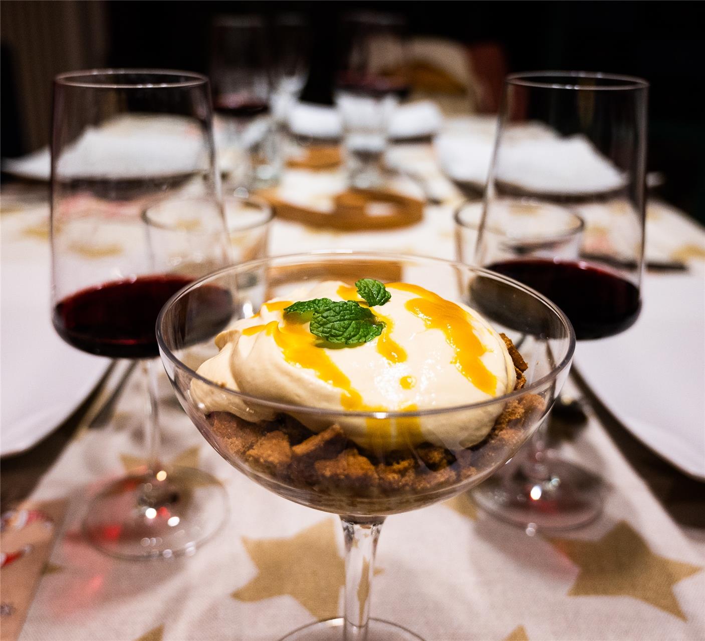 Der Mangotraum kommt als Dessert auf den Tisch.