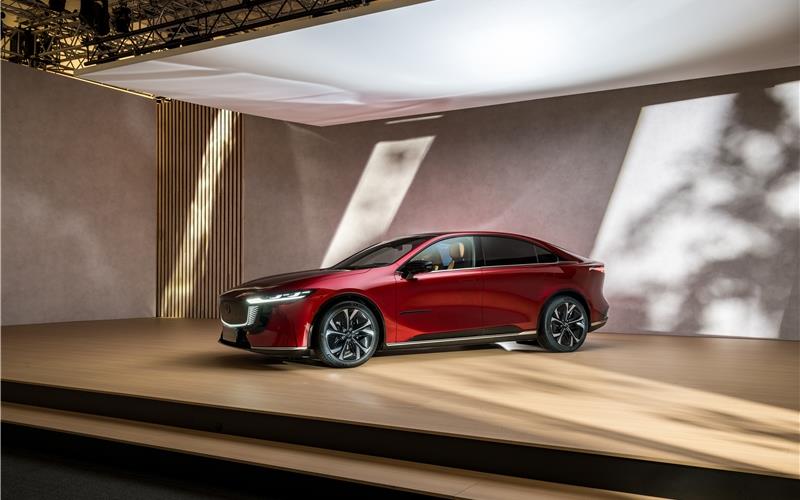 Der Mazda6e: Schrägheckmodell mit eleganterPräsenz.GB-Foto