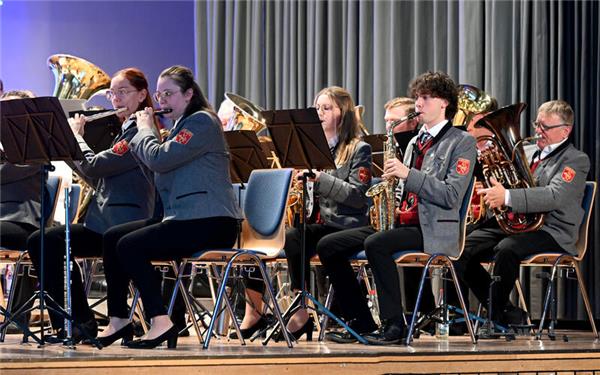 Der Musikverein begeisterte die Zuhörer in der voll besetzten Wiesengrundhalle. GB-Foto: Holom