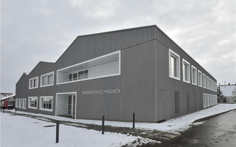 Der Neubau der Grundschule Haslach: Nach dem Bezug kann er jetzt in Betrieb gehen GB-Fotos: Vecsey