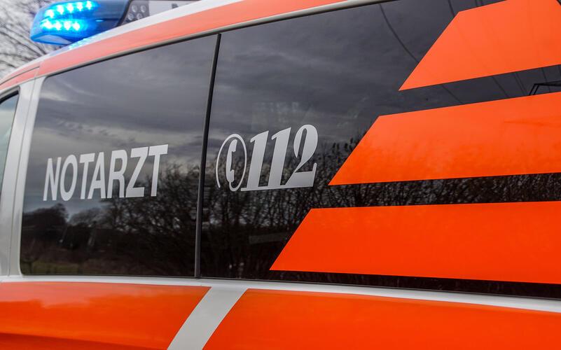Der Notarzt musste am Freitagabend zu einem Arbeitsunfall gerufen werden. GB-Foto (Symbolbild): SDMG/Dettenmeyer
