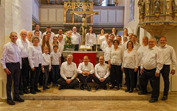 Der Posaunenchor hat heuer das Jahrhundert vollgemacht – und feiert seit dem Frühjahr und noch bis in den Dezember sein Jubiläum. GB-Fotos: gb