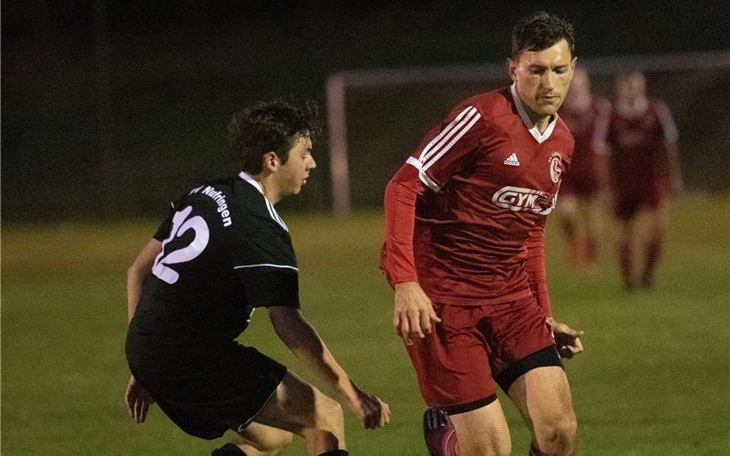 Der SV Gültlingen (rechts) legte beim SV Nufringen einen Blitzstart hin GB-Foto: Vecsey