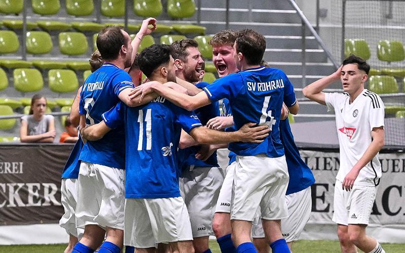 Der SV Rohrau, Gala-Gewinner von 2024, mischt auch in diesem Winter wieder im Hauptturnier der Sindelfinger Hallenfußball-Gala mit.GB-Foto: Eibner/Baur