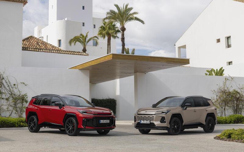 Der Toyota RAV4 der sechsten Generation: Macht in jedem Umfeld eine gute Figur. GB-Fotos