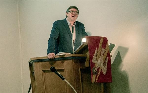 Der gebürtige Haslacher Roland Deines referiert zum Thema „Sankt Jakobus: 1250 Jahre und kein Ende“. GB-Foto: Schmidt