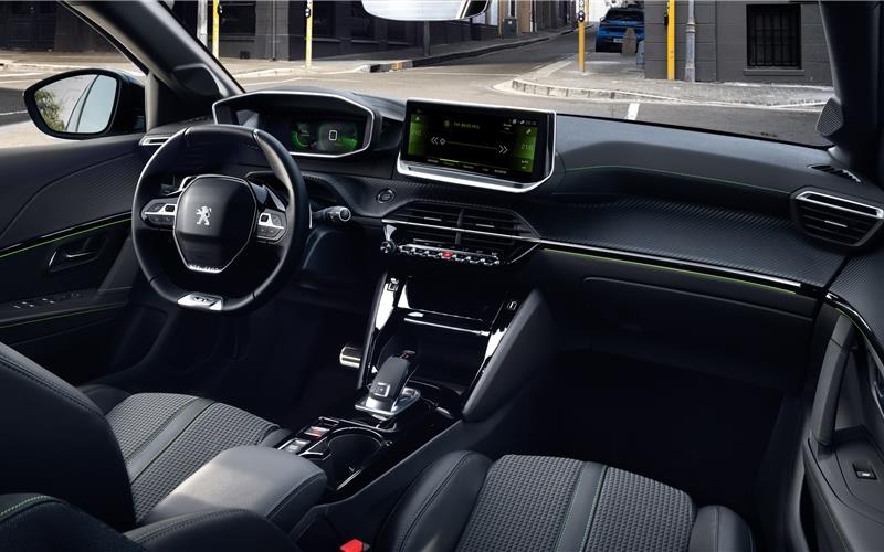 Der neue Peugeot 208 hat einen Touchscreen mit an Bord GB-Fotos: gb