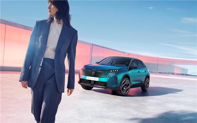 Der neuePeugeot E-3008: Der Kühlergrillverdeutlich dieelektrische DNA des Modells.GB-Foto