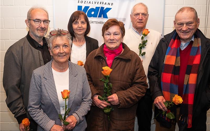 Der neue VdK Vorstand (von links): Günter Schickler, Margarete Klanfer, Renate Spannbrucker, Gerlinde Nicolaus, Günther Mayer und Günter Achilles. GB-Foto: Schmidt
