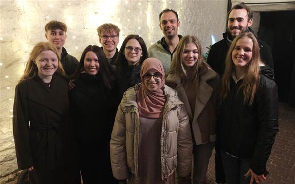 Die Abordnung des Andreae-Gymnasiums fuhr nach Heidelberg, um sich rhetorisch mit den Besten zu messen. GB-Foto: gb