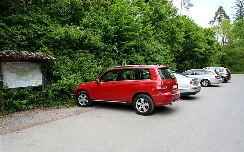 Die Ammerbucher Verwaltung regte an, auf dem Parkplatz „Saurucken“ beim Entringer Wildgehege Parkgebühren zu erheben, doch eine Mehrheit des Gemeinderats sprach sich für eine Vertagung des Beschlusses aus.GB-Foto: Holom