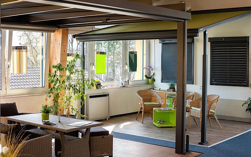 Die Ausstellung der Firma Frey in Jettingen ist der perfekte Ort, um die hochwertigen Rollladen- und Sonnenschutzlösungen hautnah zu erleben.  GB-Fotos: Rollladen Frey