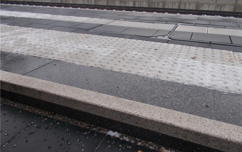Die Bondorfer Gemeindeverwaltung hat die DB gebeten, den Höhenunterschied am Bahnsteig zu beseitigen