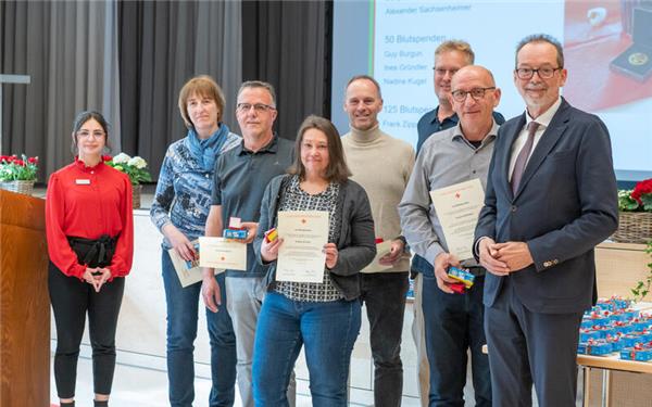 Die Ehrung der Blutspender bildete den Auftakt in der Sulzer Gemeindehalle. GB-Fotos: Vecsey