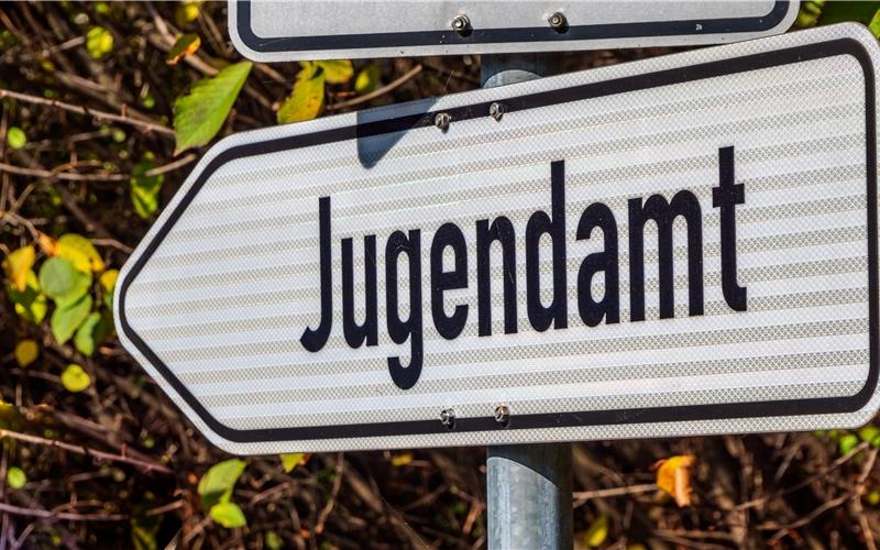 Einen guten Start ins Leben ermöglichen Die Fallzahlen in den Jugendämtern steigen an.GB-Foto: Animaflora PicsStock/ stock.ado