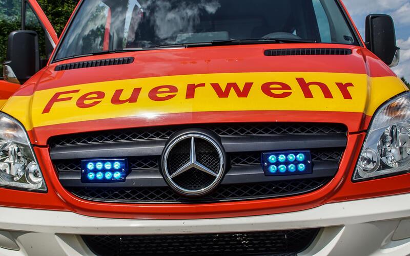 Die Feuerwehr musste ein brennendes Fahrzeug löschen. GB-Foto (Symbolbild): SDMG/Dettenmeyer