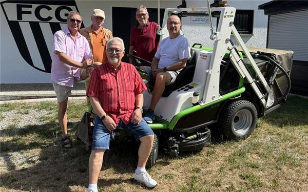 Die Greenkeeper (von links): Dieter Brodbeck, Rainer Diederichs, Helmut Wahl, Reinhard Ristl und Detlef Reh. GB-Foto: Holzapfel