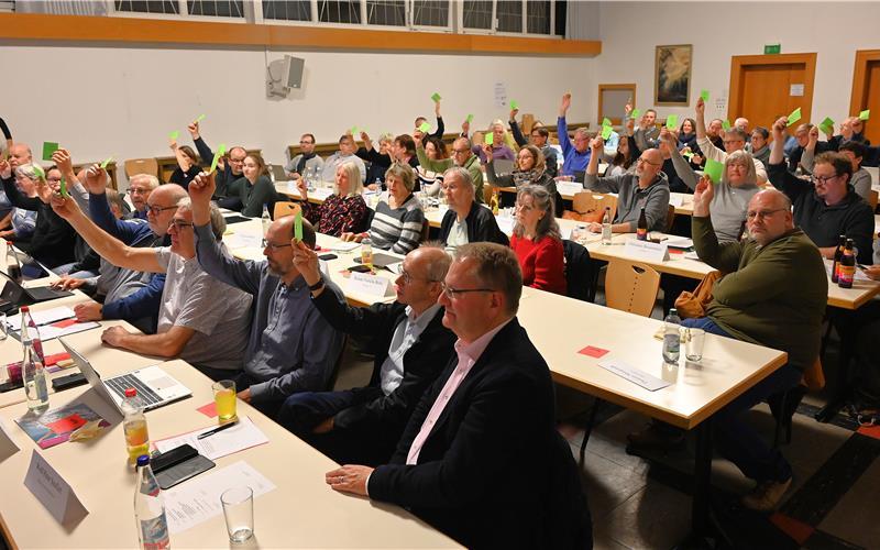 Die Herrenberger Bezirkssynode stellte die erste Weiche für die Fusion der drei Kirchenbezirke im Kreis Böblingen. GB-Foto: Reichert