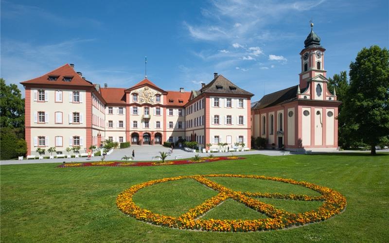 „Gäubote“-Familien-Tour: Flower Power oder
die Kraft der Blumen Die Insel Mainau im Juni 2024 – das Blütenmeer ist noch nicht verebbt.GB-Foto: Insel Mainau/Peter Allgaier