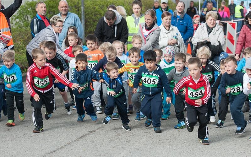 Eine Kooperation auf Augenhöhe Die Jugend- und Kinderläufe sind beim Kayher Kirschblütenlauf bei den teilnehmenden Schulen sehr beliebt GB-Foto (Archiv): Schmidt