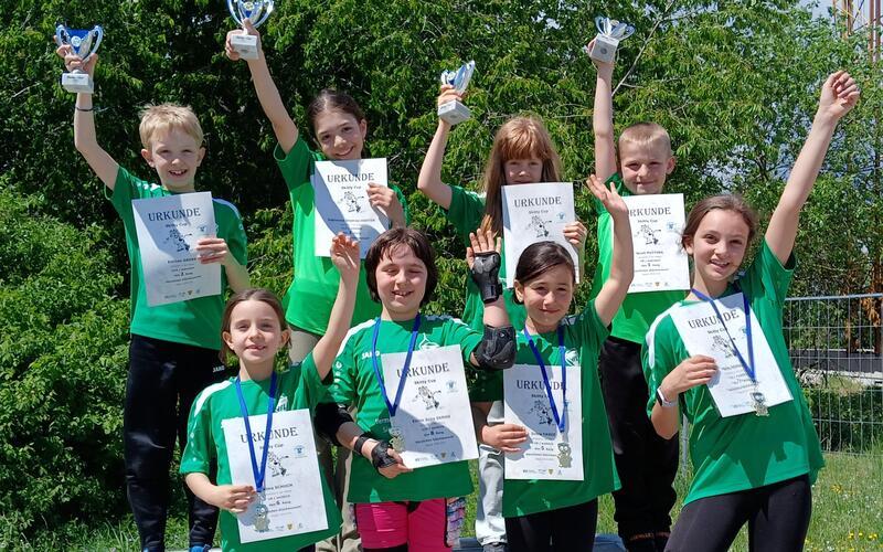 Die Kids haben allen Grund zum Jubeln. GB-Foto: VfL Herrenberg Freizeitsportabteilung