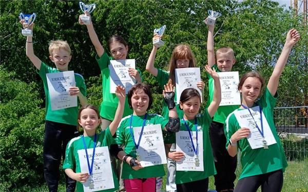 Die Kids haben allen Grund zum Jubeln. GB-Foto: VfL Herrenberg Freizeitsportabteilung