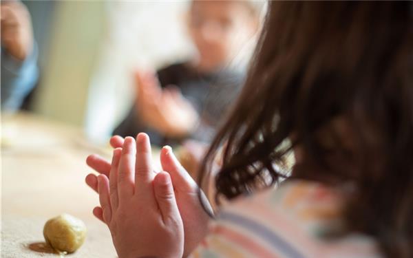 Die Kindergärten in Deckenpfronn nehmen teilweise auch Kinder aus Herrenberg und Wildberg auf, sofern es genügend freie Plätze gibt.GB-Foto (Archiv): Vecsey