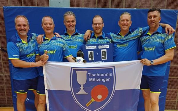 Die Mannschaft von TT Mötzingen steigt in die Bezirksliga auf (von links): Wilfried Baumann, Ivan Aleksic, Markus Brenner, Joel Müller, Stefan Haag und Ivan Tadic. GB-Foto: gb