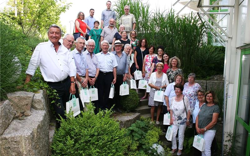 Ein Besuch bei der Naturkosmetik-Firma Die Mitglieder des Wirtschaftsforums Süd schauten beim Familienunternehmen Börlind vorbeiGB-Foto: gb