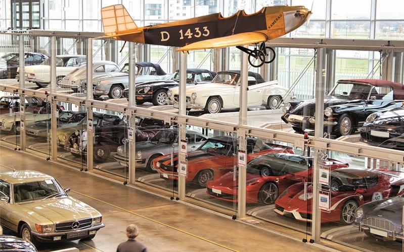 Zehnjähriges Bestehen wird gefeiert Die Motorworld ist mehr als ein Oldtimer-MuseumGB-Foto: gb