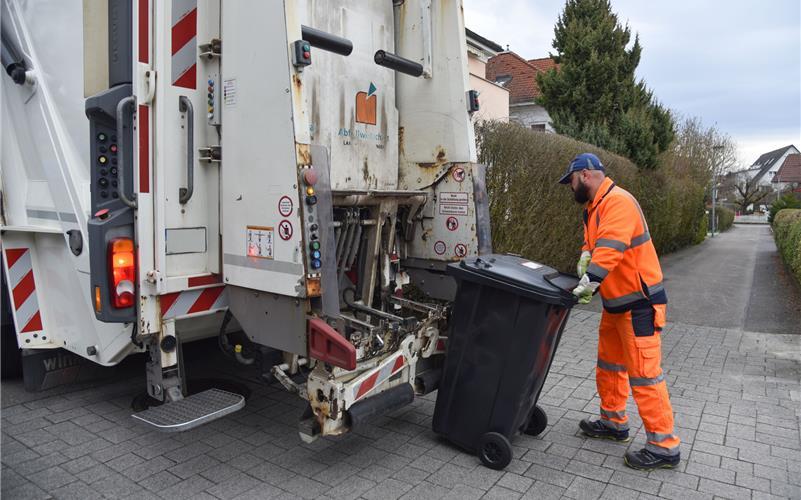 Die Müllentsorgung verteuert sich ab dem kommenden Jahr. GB-Foto (Archiv): Vecsey