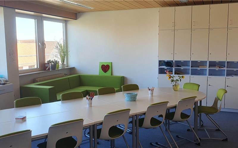 Die Oberjettinger Grundschule freut sich über neue Räume – zum Beispiel für Computer und Sozialarbeit. Auch das Lehrerzimmer wurde modernisiert GB-Foto: gb