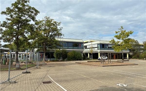 Die Pfalzgraf-Rudolf-Schule erhält einen Ergänzungsbau – die Arbeiten dafür haben jetzt begonnen. GB-Foto: gb