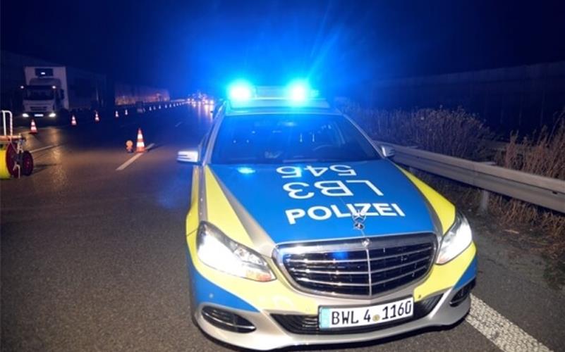 Massenschlägerei an Bondorfer Tankstelle Die Polizei musste am Sonntagabend nach Bondorf ausrückenGB-Foto (Symbolbild): SDMG/Dettenmeyer