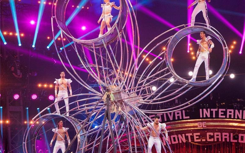 1. Adventskalender-Türchen: Darbietungen der Spitzenklasse Die Premiere des Weltweihnachtscircus ist bereits am kommenden Donnerstag, 7. Dezember. Der „Gäubote“ verlost dreimal zwei Eintrittskarten. GB-Foto: Thierry Bissat
