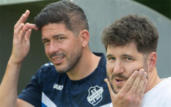 Die Rohrauer Trainer Björn Holz (links) und Matthias Mang zeigten sich vom Urteil „positiv überrascht“. GB-Foto: Schmidt