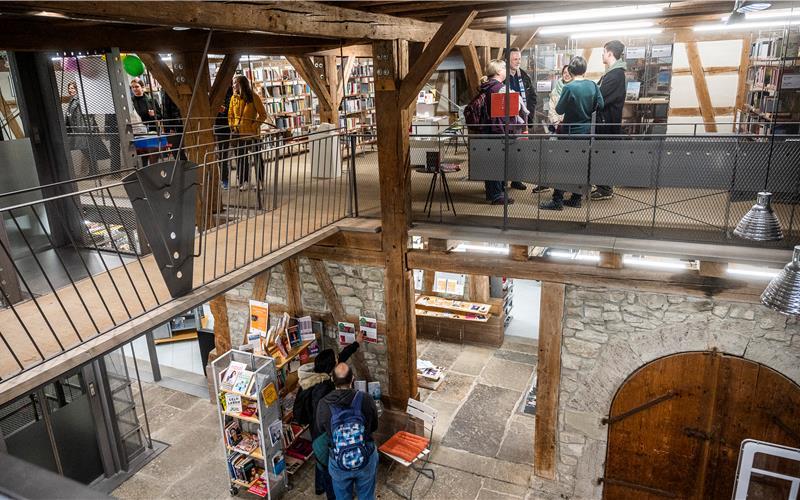 Die Stadtbibliothek ist ein Ort der Begegnung. GB-Foto (Archiv): Schmidt