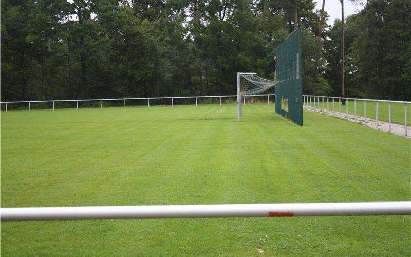 Die Tornetze bleiben aufgehängt: In allen Spielklassen des Amateurfußballs finden bis auf weiteres keine Spiele statt - sowohl bei den Aktiven als auch der Jugend Foto (Archiv): Gauß