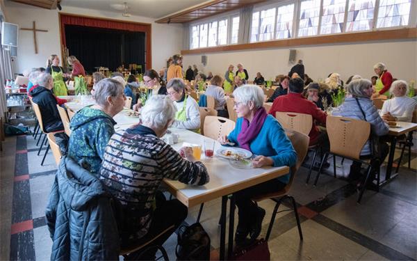 Die Vesperkirche – hier ein Bild aus dem Jahr 2023 – hat ihren angestammten Platz im Gemeindehaus.GB-Foto (Archiv): Vecsey