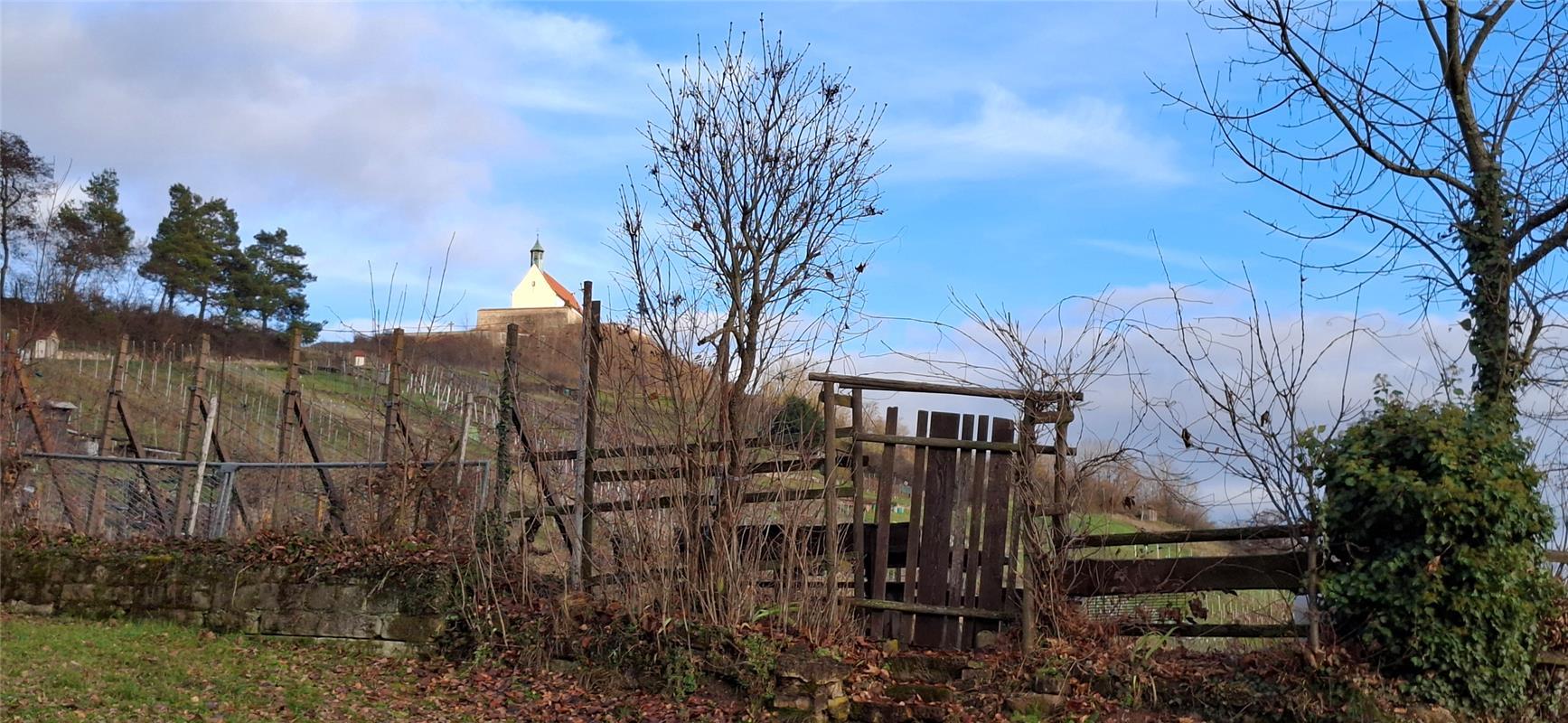 Die Wurmlinger Kapelle ist bereit für den Winter.  Von Martin Allgeier aus Herre...