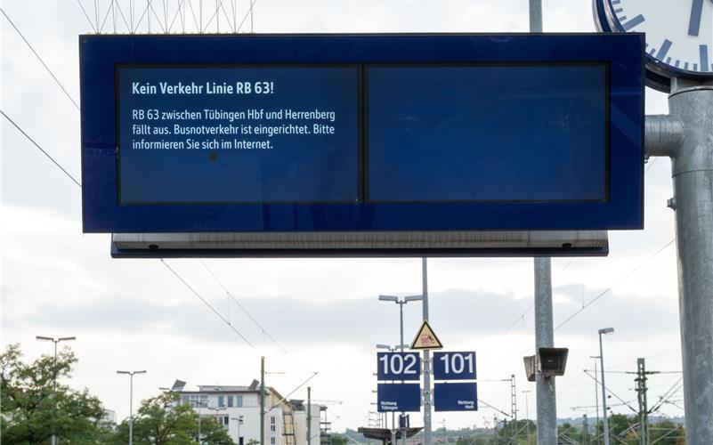 Die ausfallenden Züge werden durch einen „Busnotverkehr“ ersetzt. GB-Foto (Archiv): Vecsey