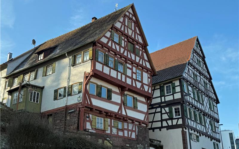 Die denkmalgeschützte Alte Lateinschule in Wildberg (links) soll im Rahmen des Sanierungsgebiets „Zentrum Unterstadt“ wieder nutzbar gemacht werden. GB-Foto: Priestersbach