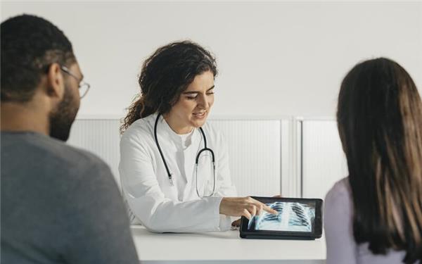 Die hausarztzentrierte Versorgung der AOK Baden-Württemberg verbessert nachweislich die Qualität der medizinischen Versorgung. GB-Foto