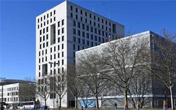 Die knapp 76 Millionen Euro für den sogenannten Hochpunkt gehören zu den Kosten, die in der Baukostenberechnung des Landratsamts für das Flugfeldklinikum nicht enthalten sind. GB-Foto: Reichert